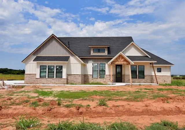 1st image of 11497 Carefree Ln, Shawnee, OK 74804 | MLS# 1226170