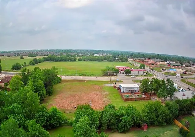 Photo 4 of Land for sale at 1724 W Highway 152, Mustang, OK 73064 | MLS# 1226234 | Listing updated on 2026-04-27