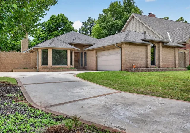 Homes for sale in Oklahoma City, OK | 11901 Maple Ridge Rd, Oklahoma City, OK 73120 | MLS# 1226283