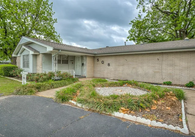 3rd image of 508 E Main St, Tuttle, OK 73089 | MLS# 1226299