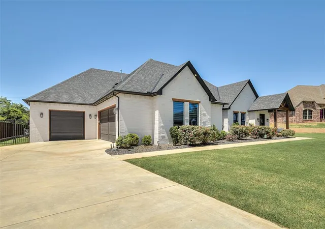 Photo 2 of Single family home for sale at 10609 Quail Reserve Rd, Oklahoma City, OK 73173 | MLS# 1226359 | Listing updated on 2026-09-18