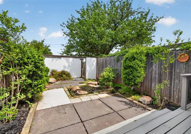 2nd image of 4340 Nw 63rd St #15, Oklahoma City, OK 73116 | MLS# 1226383