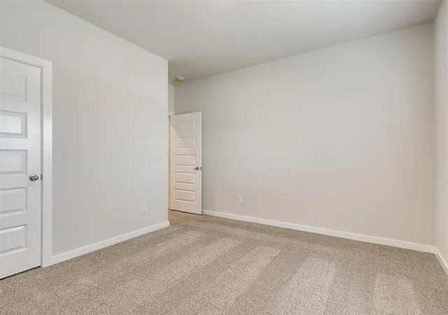5th image of 2616 Otis Ln, Yukon, OK 73099 | MLS# 1226425