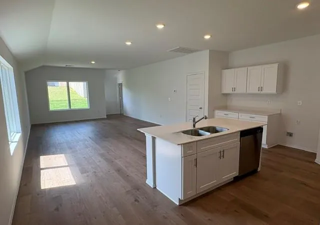 Photo 3 of Sale Pending at 1213 Saddle Dr, Guthrie, OK 73044 | MLS# 1226486 | Listing updated on 2026-09-29