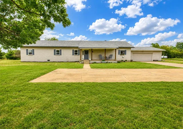 2nd image of 1396 County Street 2960 Street, Blanchard, OK 73010 | MLS# 1226525