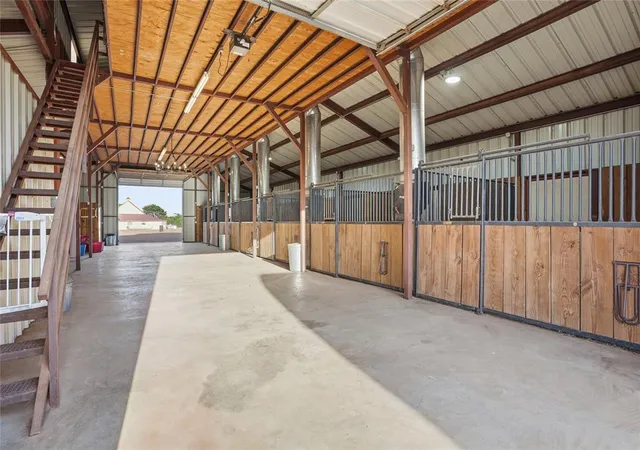 Homes for sale in Mangum, OK | 22334 N County Road 1940, Mangum, OK 73554 | MLS# 1226535