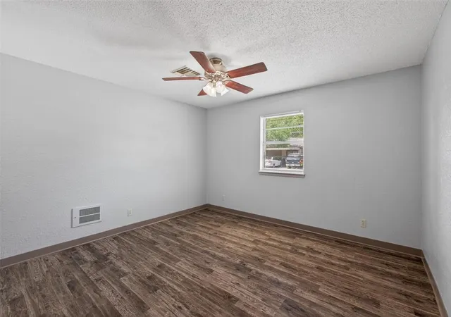 Homes for sale in Elk City, OK | 1222 W Broadway Ave, Elk City, OK 73644 | MLS# 1226544