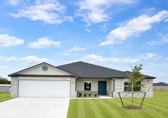 Homes for sale in Shawnee, OK | 43090 Green Grass Cir, Shawnee, OK 74804 | MLS# 1226576