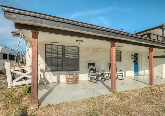 Photo 4 of Single Family Residence at 6100 Lillian Ln, Newalla, OK 74857 | MLS# 1226586 | | Sold on 2026-06-23