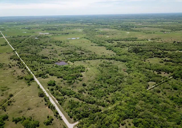 Homes for sale in Pauls Valley, OK | 3210 N County Rd #Tract 14 & 15, Pauls Valley, OK 73433 | MLS# 1226669