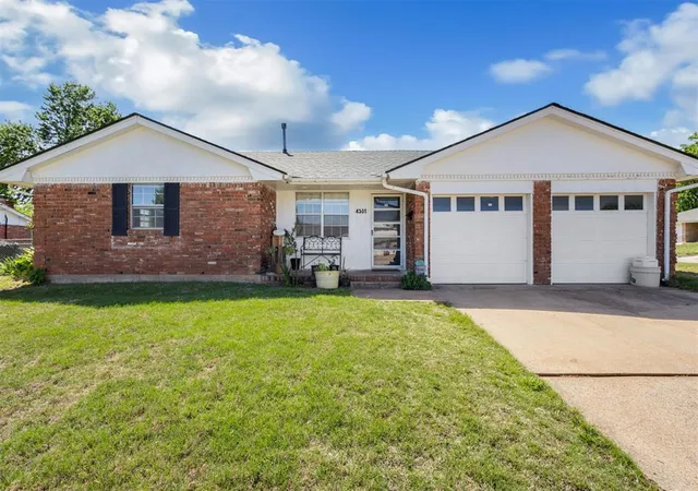 Homes for sale in Del City, OK | 4301 Suntane Rd, Del City, OK 73115 | MLS# 1226671