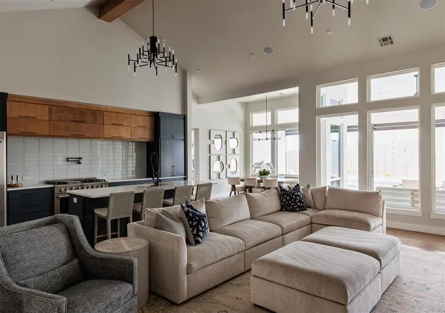 Photo 3 of Single family home for sale at 1140 Gateway Brg Rd, Edmond, OK 73034 | MLS# 1226732 | Listing updated on 2026-08-19