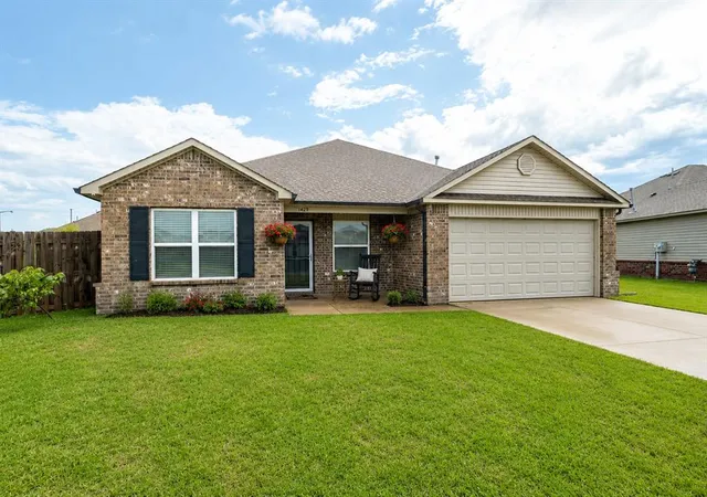 1st image of 1429 Quartz Pl, Noble, OK 73068 | MLS# 1226807