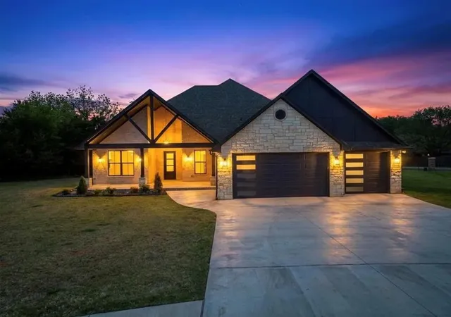 1st image of 2907 Ridgecrest Dr, Purcell, OK 73080 | MLS# 1226812