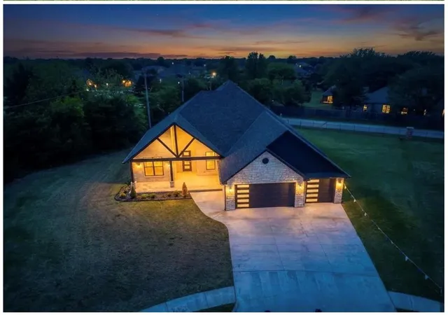 Homes for sale in Purcell, OK | 2907 Ridgecrest Dr, Purcell, OK 73080 | MLS# 1226812