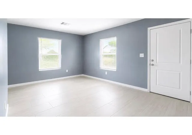 Photo 4 of Sale Pending at 1413 NE Grand Blvd, Oklahoma City, OK 73117 | MLS# 1226835 | Listing updated on 2026-09-20