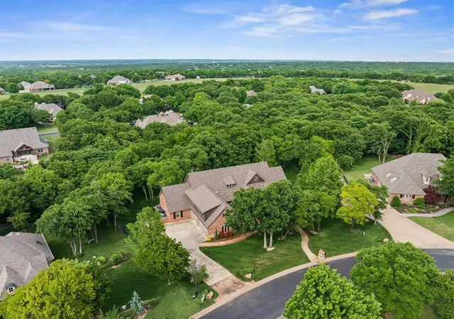 Homes for sale in Jones, OK | 2545 Crestwood Dr, Jones, OK 73049 | MLS# 1226853