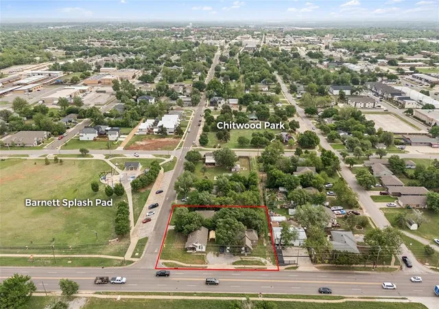Photo 3 of Single family home for sale at 812 W Main St, Edmond, OK 73003 | MLS# 1226866 | Listing updated on 2026-05-02