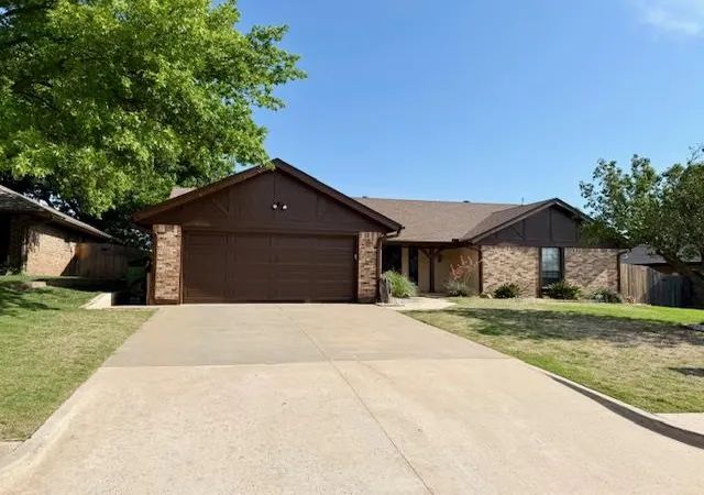 Photo 1 of Single family home for sale at 309 Kings Cyn Dr, Yukon, OK 73099 | MLS# 1226870 | Listing updated on 2026-09-06