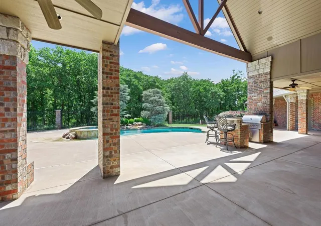Homes for sale in Edmond, OK | 1416 Territories Dr, Edmond, OK 73034 | MLS# 1226923
