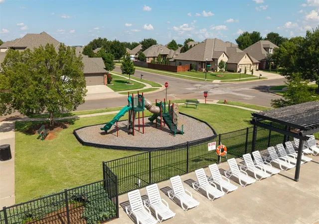 17th image of 6101 Nw 153rd St, Edmond, OK 73013 | MLS# 1226924