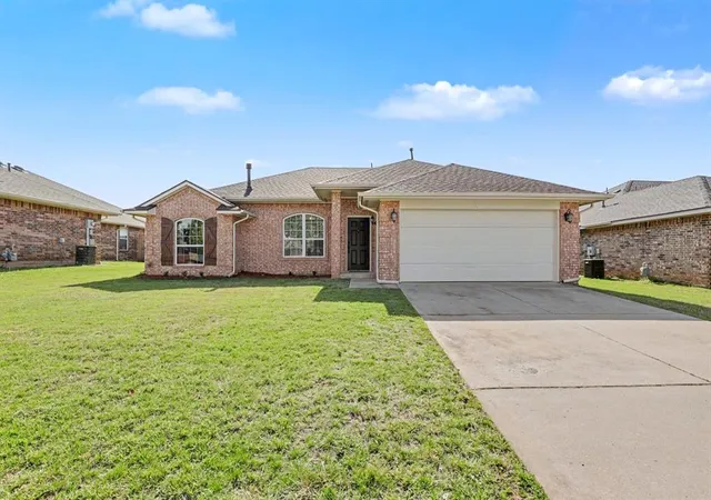 Homes for sale in Oklahoma City, OK | 8129 Azurewood Dr, Oklahoma City, OK 73135 | MLS# 1226940