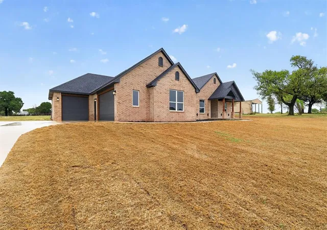 Single family home for sale at 2436 Wolf Crk Bnd, Blanchard, OK 73010 | MLS# 1226949