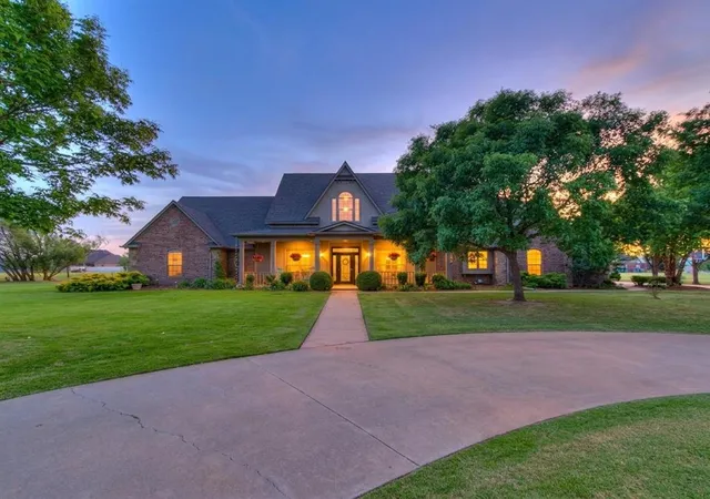 Photo 1 of Sale Pending at 2612 Nw 176th Street, Edmond, OK 73012 | MLS# 1226954 | Listing updated on 2026-09-01