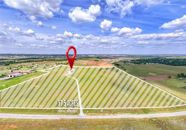 4th image of 24239 E 1040 County Rd, Weatherford, OK 73096 | MLS# 1226970