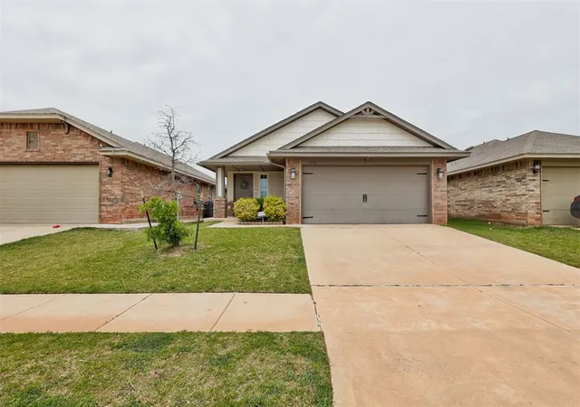 Photo 2 of Sale Pending at 19716 Brunswick Ct, Edmond, OK 73012 | MLS# 1226994 | Listing updated on 2026-09-16