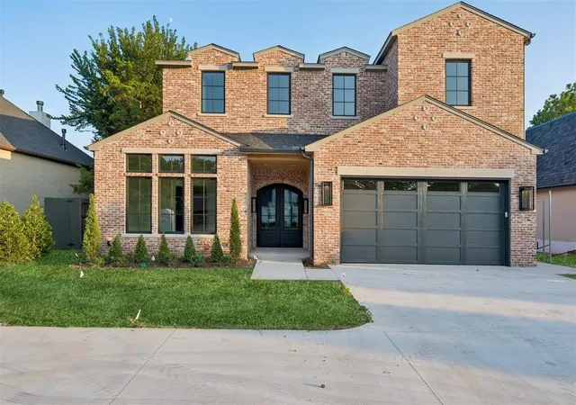 Photo 1 of Single family home for sale at 1722 Huntington Ave, Nichols Hills, OK 73116 | MLS# 1227021 | Listing updated on 2026-08-05