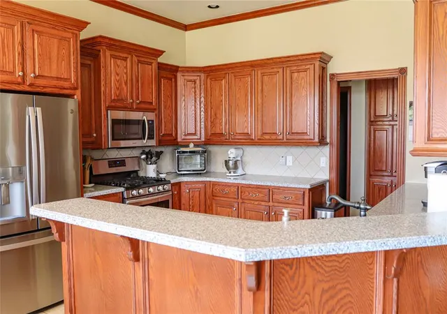 2nd image of 805 W Prairie Wy, Mustang, OK 73064 | MLS# 1227032