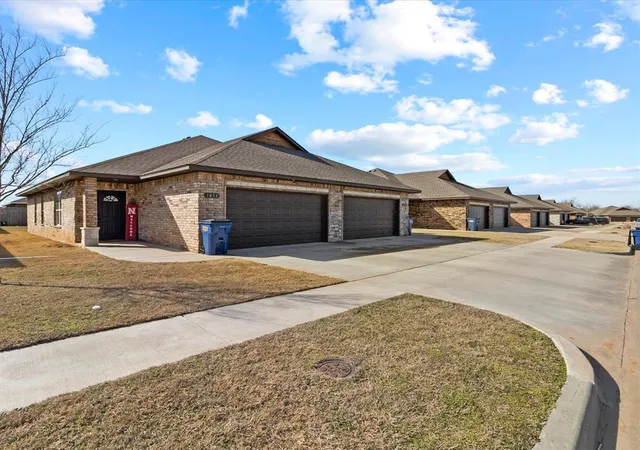 3rd image of 1846 Post Oak Rd #1848, El Reno, OK 73036 | MLS# 1227058