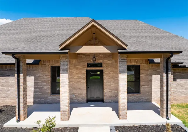 Photo 1 of Single family home for sale at 2299 Pecan Ridge, Jones, OK 73049 | MLS# 1227060 | Listing updated on 2026-10-07