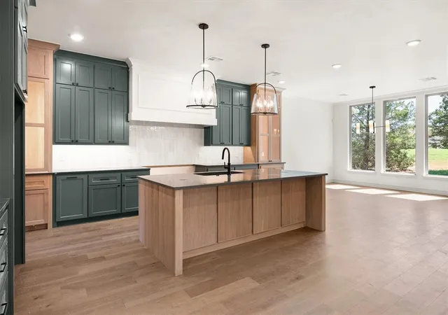Photo 3 of Single family home for sale at 3416 Leon Cir, Edmond, OK 73034 | MLS# 1227081 | Listing updated on 2026-09-05