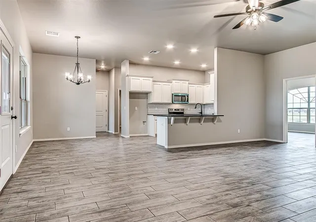 Photo 4 of Single family home for sale at 24947 Belmont Pass, Cashion, OK 73016 | MLS# 1227094 | Listing updated on 2026-09-30