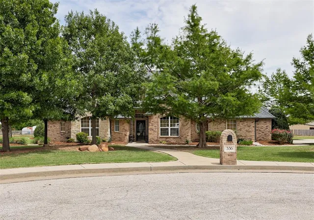 1st image of 336 Ne Angela Cir, Piedmont, OK 73078 | MLS# 1227109