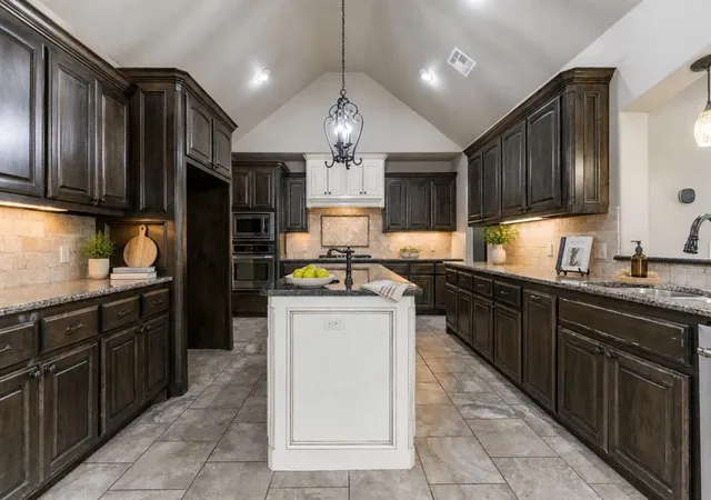 Photo 2 of Single family home for sale at 4617 Caveat Dr, Edmond, OK 73025 | MLS# 1227151 | Listing updated on 2026-07-17