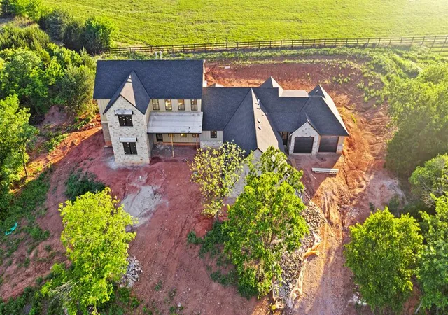 Photo 2 of Sale Pending at 3041 Cherry Glen Dr, Jones, OK 73049 | MLS# 1227152 | Listing updated on 2026-08-12