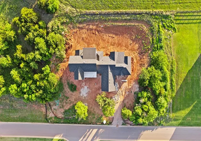 Photo 3 of Sale Pending at 3041 Cherry Glen Dr, Jones, OK 73049 | MLS# 1227152 | Listing updated on 2026-08-12