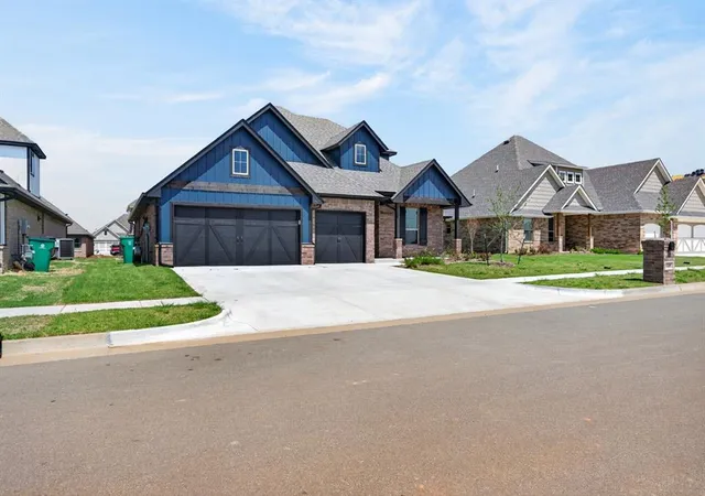 2nd image of 9309 Nw 115th Ter, Yukon, OK 73099 | MLS# 1227195