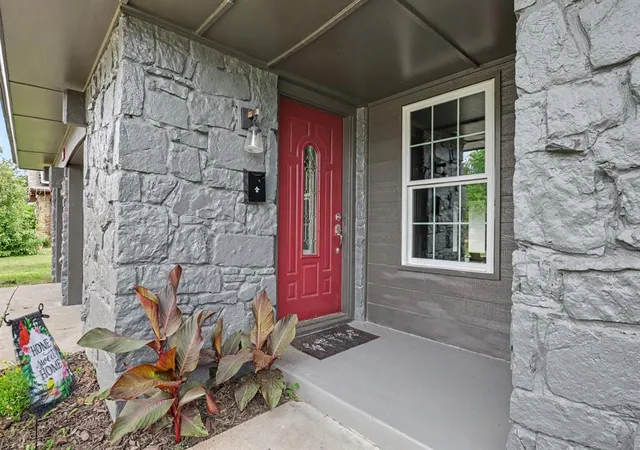 Photo 2 of Single family home for sale at 700 Lloyd Ave, Oklahoma City, OK 73130 | MLS# 1227259 | Listing updated on 2026-09-07