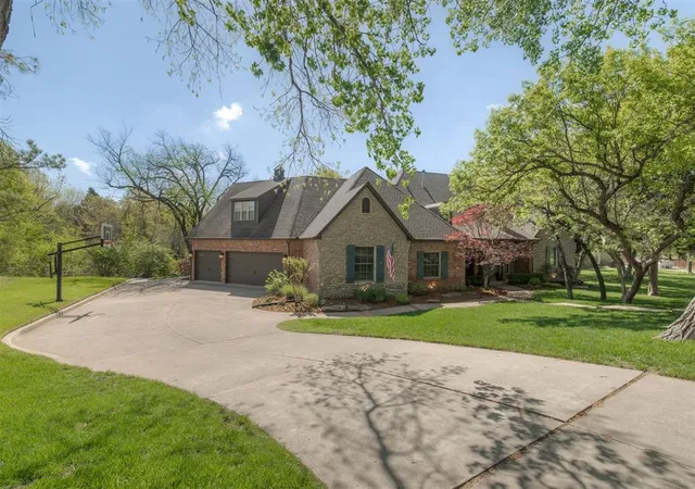 1st image of 3812 W Creek Bank Dr, Edmond, OK 73003 | MLS# 1227293