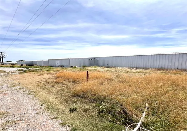 3rd image of 11962 N 2280 Rd, Cordell, OK 73632 | MLS# 1227299