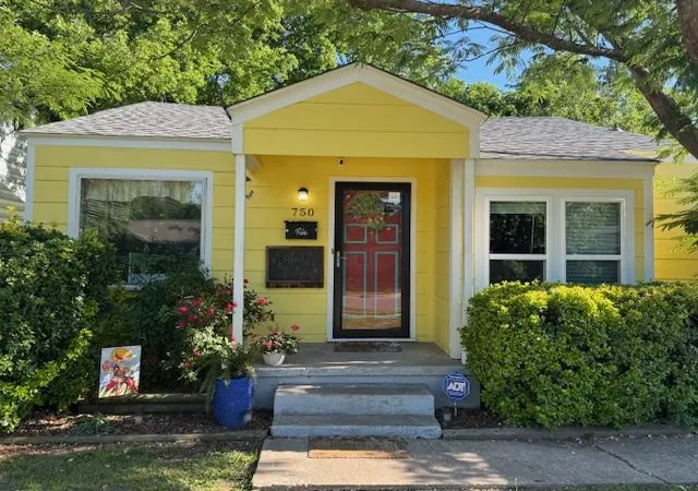 Photo 3 of Single family home for sale at 750 Nebraska St, Norman, OK 73069 | MLS# 1227335 | Listing updated on 2026-09-20