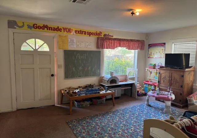 Photo 3 of Single family home for sale at 750 Nebraska St, Norman, OK 73069 | MLS# 1227335 | Listing updated on 2026-09-21