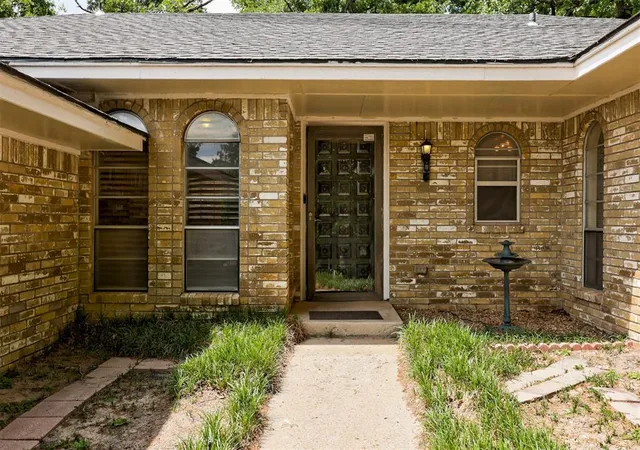 Homes for sale in Bethany, OK | 1825 N Oakhill Rd, Bethany, OK 73008 | MLS# 1227338