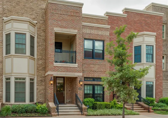 Photo 2 of Townhouse for sale at 406 Ne 1st Street, Oklahoma City, OK 73104 | MLS# 1227342 | Listing updated on 2026-09-17