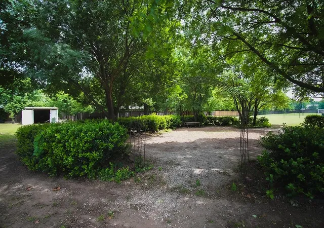 Photo 3 of Single family home for sale at 2012 W Boyd St, Norman, OK 73069 | MLS# 1227344 | Listing updated on 2026-05-11