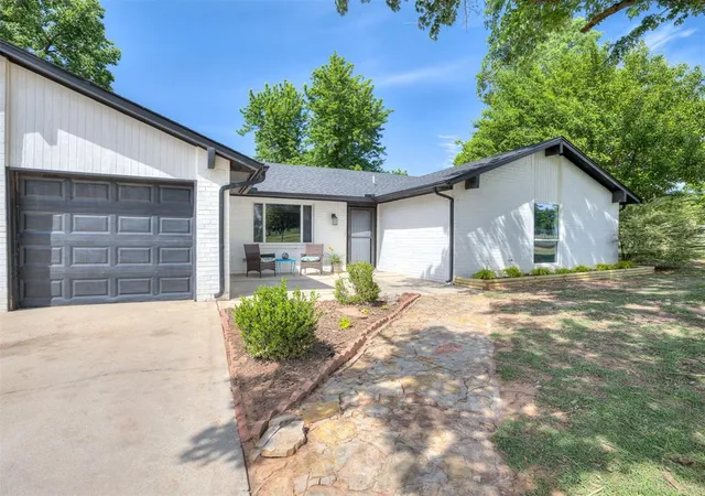 Homes for sale in Jones, OK | 8321 Ne 122Nd St, Jones, OK 73049 | MLS# 1227349